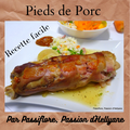 PIEDS DE PORC avec du riz cantonais et de la pâte de curry rouge 