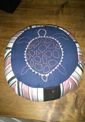 yoga : un coussin pour Noël 