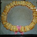 Couronne de feuilletés aux saucisses