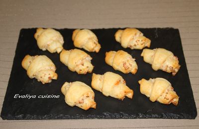 MINI CROISSANTS SURIMI ET ST MORET