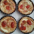 Tartelettes Au Chèvre Et Tomates Cerises