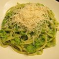 Spaghetti au pesto de broccoli