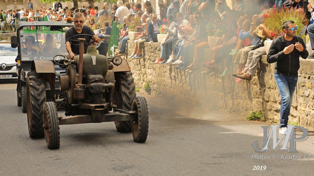114 - Tracteur Allgaier : R22 (La bouillotte)- 22CV - 1840cc - Années  1949 / 1953