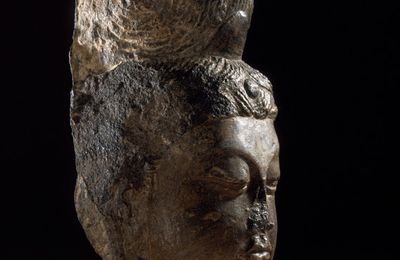 Head of a Bodhisattva (Pusa), Middle Tang dynasty, about 700-800