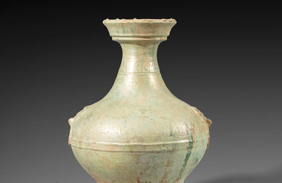 A green glazed pottery vase, ‘Hu', Han dynasty (206 BC-220 AD)