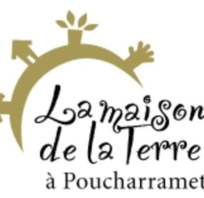  le samedi 15 décembre, en butinant se pose à la Maison de la Terre à Poucharramet.