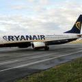 Aéroport Tarbes-Lourdes-Pyrénées: Ryanair: Boeing 737-8AS: EI-DWX: MSN 33630/2508.