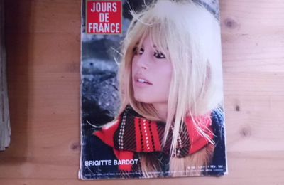 Jours de France N°638, Brigitte Bardot.