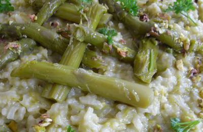 Risotto aux asperges vertes et pistaches