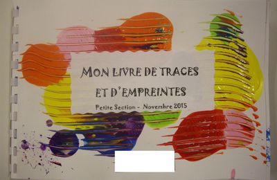 Un livre de traces et d'empreintes