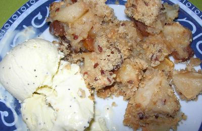 crumble pommes abricots secs, glace vanille pavot.