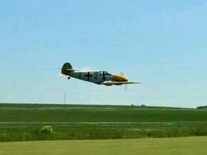 Une réplique au 1/3 du Messerschmidt BF-109 Nez Jaune