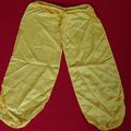 C13-81 Pantalon jaune