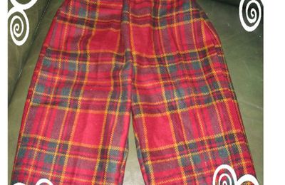 Pantalon Archibald écossais rouge,