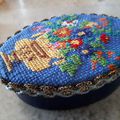 Come salvare un piccolissimo ricamo- How to save a very tiny embroidery - Comment sauver une très petite broderie