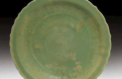 A large Chinese-style celadon charger, Iran, Timurid, second half 15th century