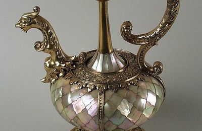 Mother-of-pearl jug, Gujarat (India), the mounts: Nuremberg or Antwerp, around 1540
