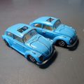 Deux miniatures VW Coccinelles identiques et pourtant différentes parmi cette petite collection Majorette...
