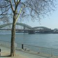 Cologne - le long du Rhin