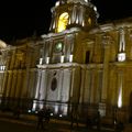 AREQUIPA...905000 hab,ville blanche classee au