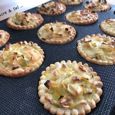 Mini-quiches au poulet, lardons et poireaux