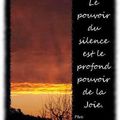 Le pouvoir d'un silence 💛 Est le profond 💛 Pouvoir de la joie 💛... 