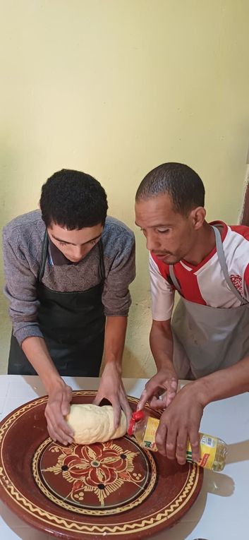 Nouvelle pâtisserie traditionnelle à l'atelier pâtisserie de jeudi à O.T. : les msemmen 