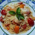 ONE POT PASTA AU POULET ET TOMATES CERISES