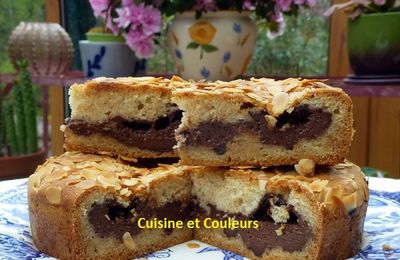Gâteau aux blancs d'oeufs, crème chocolat aux jaunes d'oeufs, comme chez Martine