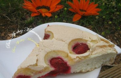 Gâteau aux blancs d’œufs et fraises du jardin