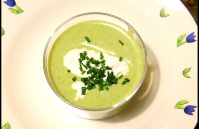 Un peu d'audace - Gaspacho de petits pois à la menthe et au lait de coco