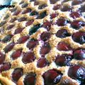 Tarte aux cerises et crème aux amandes