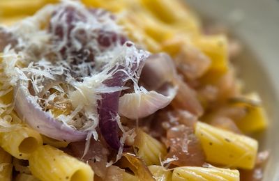 Tortiglioni aux oignons rouges de Cavasso Nuovo