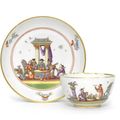 A Meissen chinoiserie teabowl and saucer, circa 1735-40