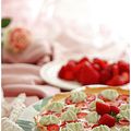 Tarte fraises chocolat blanc et chantilly pistache.....