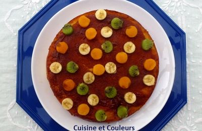 Gâteau de semoule aux confettis de fruits 
