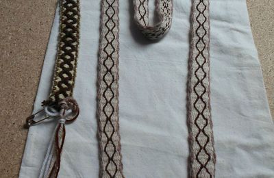 Galon ceinture, du beige au brun.