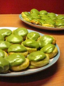 [Cuisine] Roulés feuilletés glaçage matcha et chocolat blanc