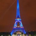 La Tour Eiffel en bleu est si belle !