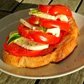 Tartine tomate-mozzarella