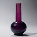 A grape glass vase. Mark and Period of Qianlong (1736-1795)