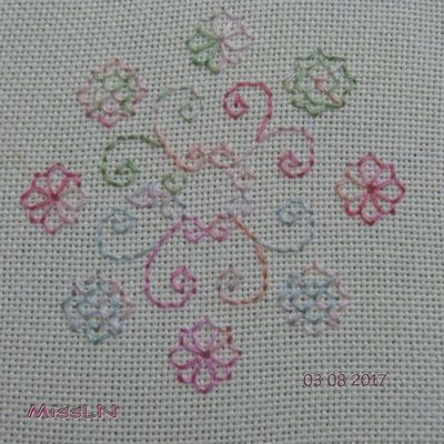 LE HAL D' ÉTÉ D' ESTHER BRODEUSE BRESSANE.