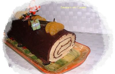 Bûche de Noël au chocolat blanc et noir et aux clémentines