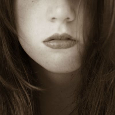 Once upon a time I was falling in love, but now I'm only falling appart.
