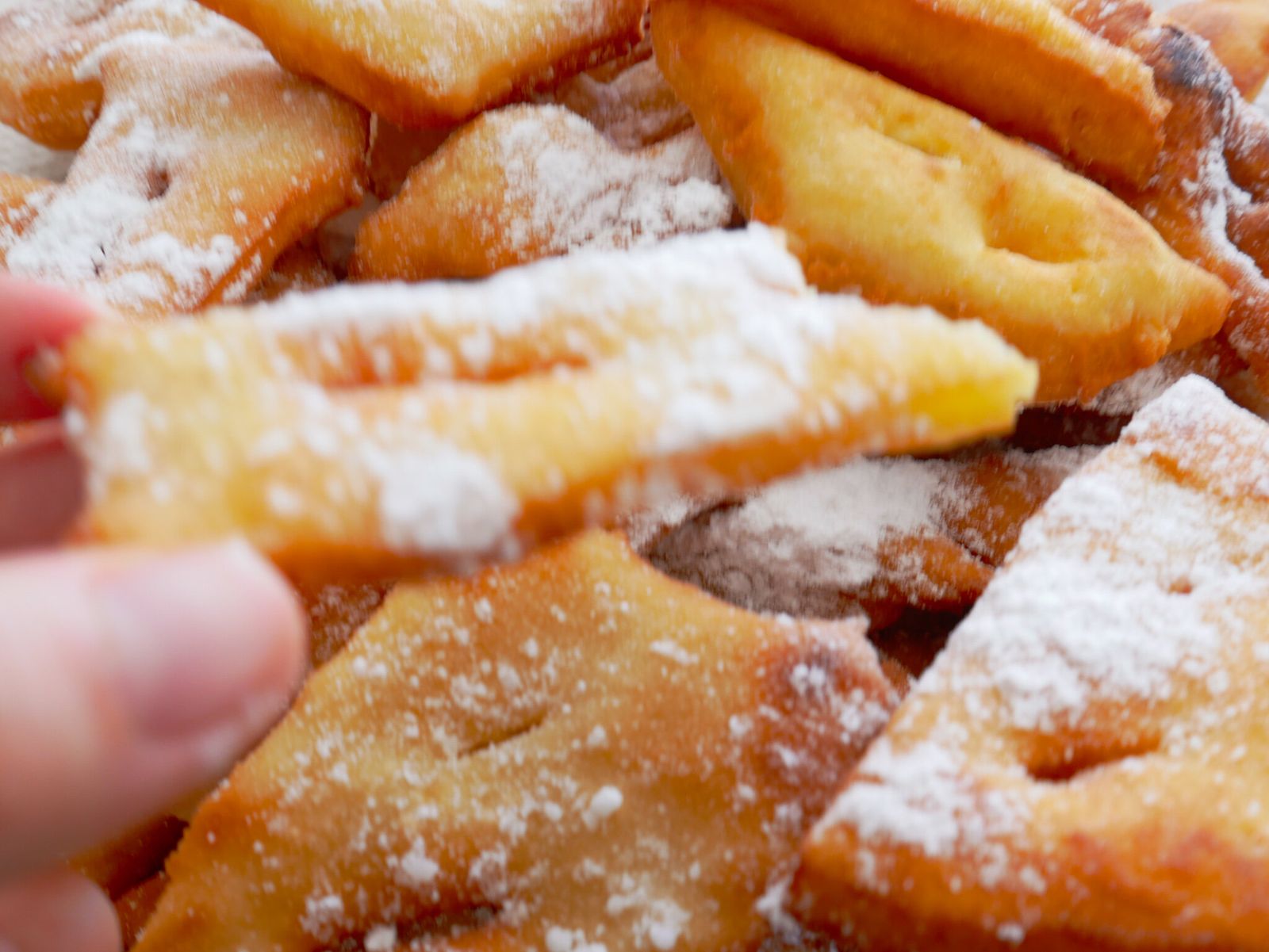 Les beignets de Carnaval de ma grand-mère - Une Bisontine en cuisine