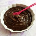 crème dessert hyperprotéinée chocolat cacahuète à 100 kcal (diététique, sans sucre ni beurre ni oeuf et très riche en fibres)