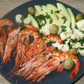 Gambas royales, coeurs de palmier, avocat, vinaigrette à l'ail des ours