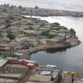 Luanda, la perle de l'Afrique (24/26). Visite du quartier du quartier de Cazenga, au « carrefour du baobab ».