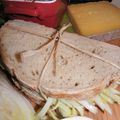 Un sandwich au pain à la bière dans la musette pour aller taquiner la truite