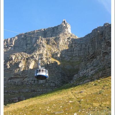 SOUTH AFRICA 2008 : UP IN THE AIR